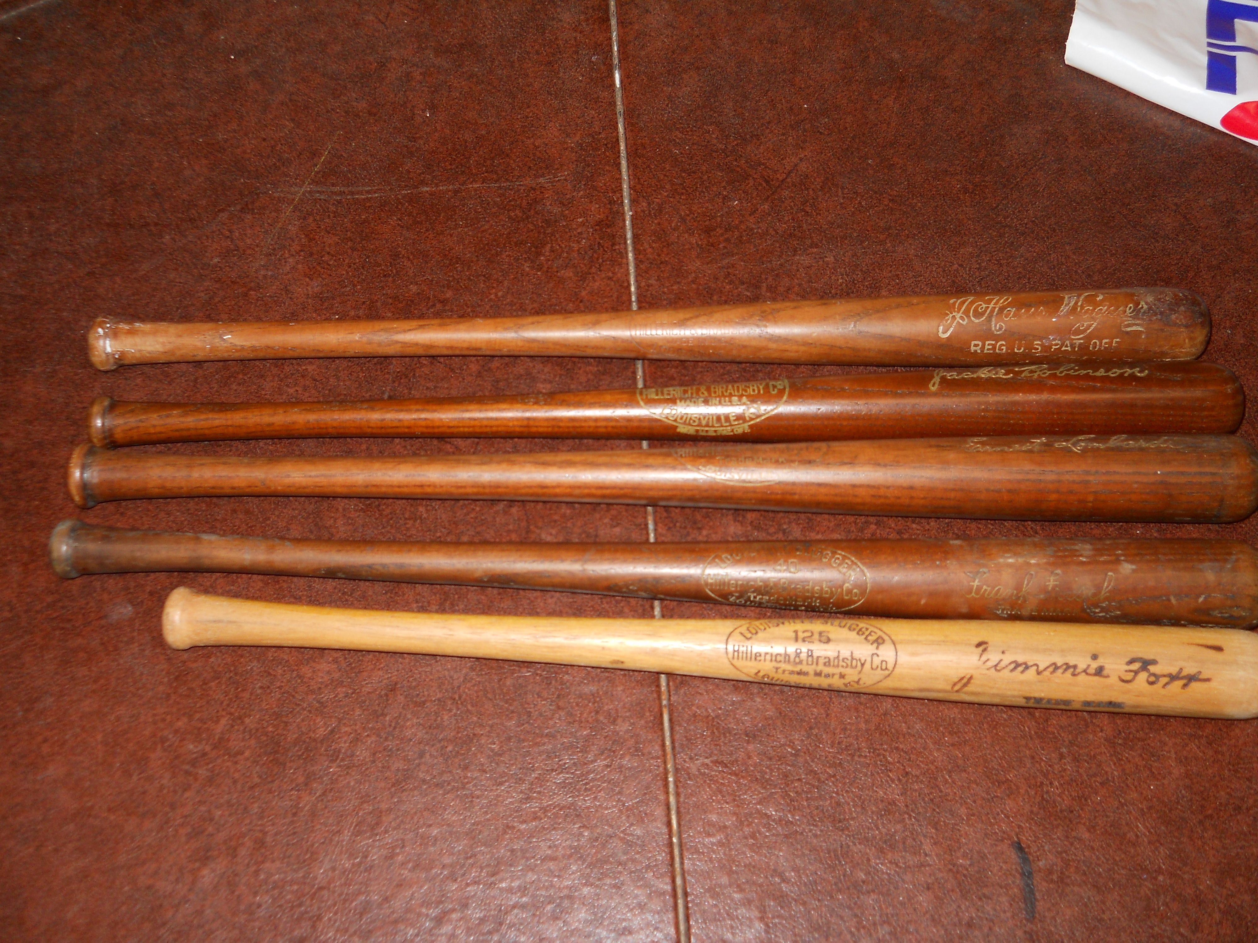 Hillerich & Bradsby co Jimmie Foxx model bat