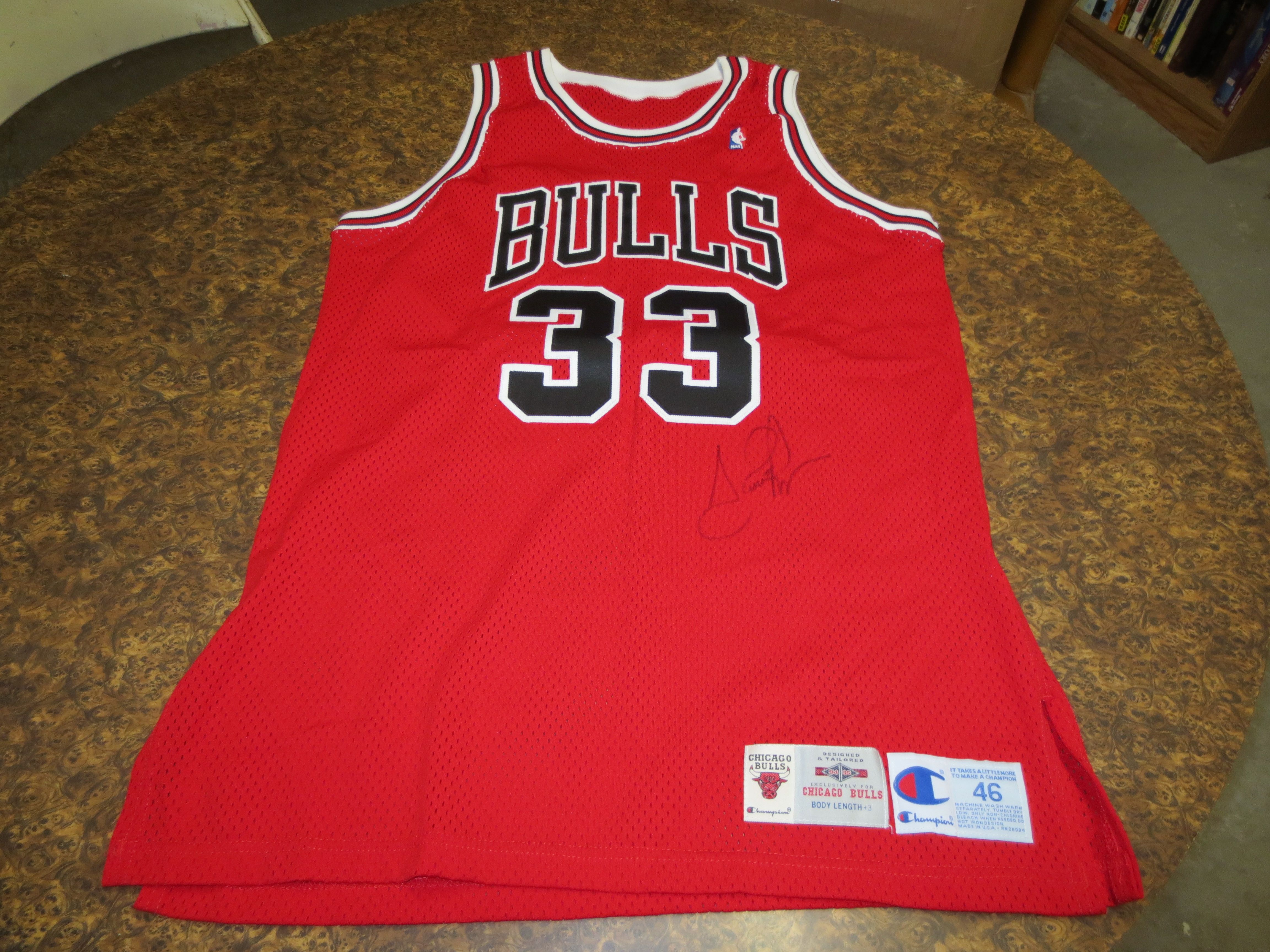 Late 1990's Scottie Pippen Game Worn, Signed Chicago Bulls, Lot #81739