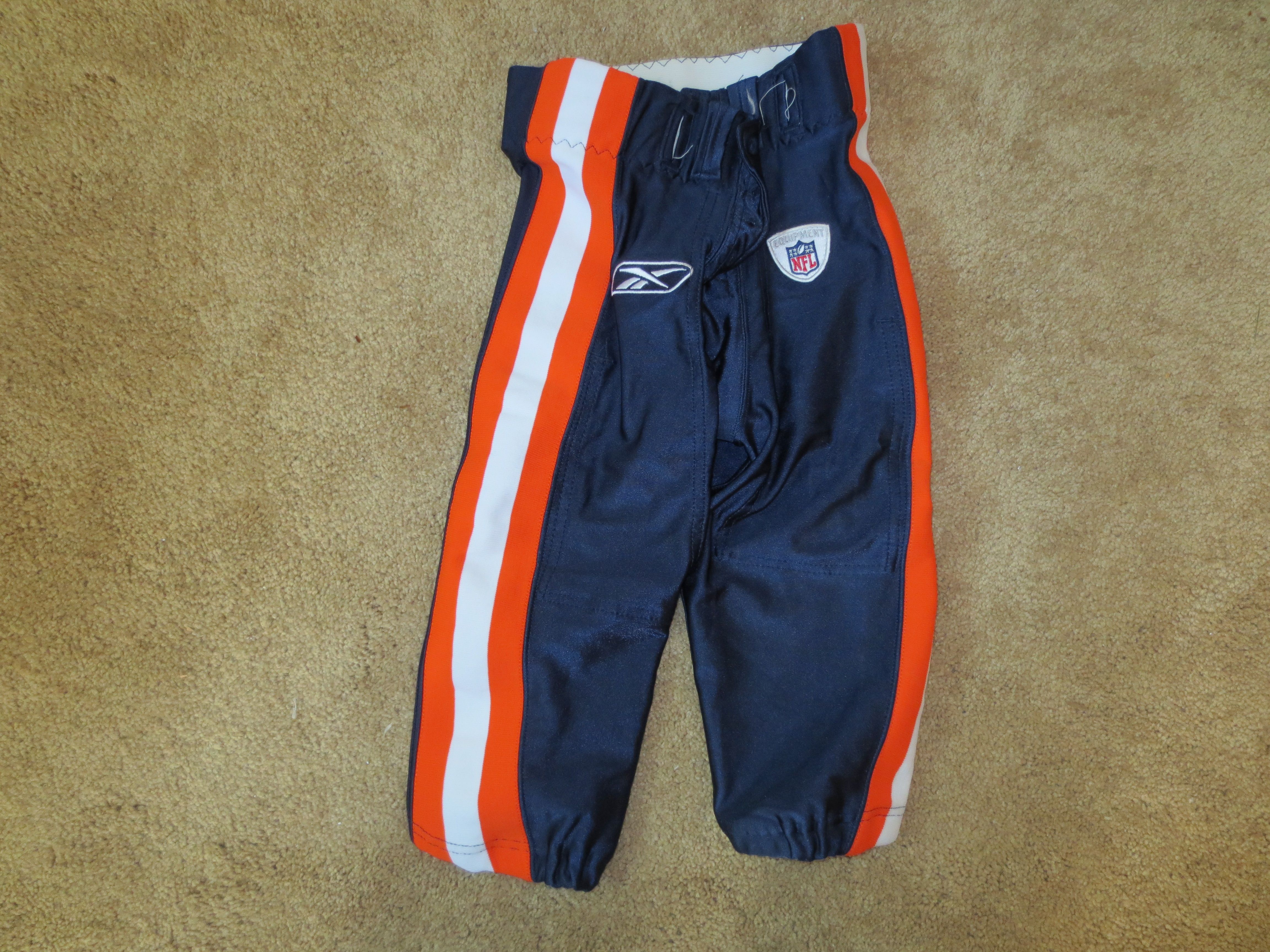 Lot Detail - 2006 Chicago Bears Game Used Game Worn Blue Pants Size 30 by  Reebok