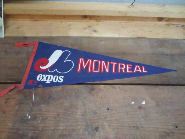 1969 Montreal Expos soft felt pennant 33  First Year of defunct team