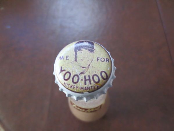 1960's YooHoo Moxie Bottle with Mickey Mantle Cap   TOUGH!