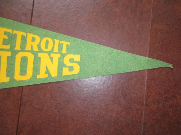 Circa 1940 Detroit Lions soft felt pennant Unusual colors 33