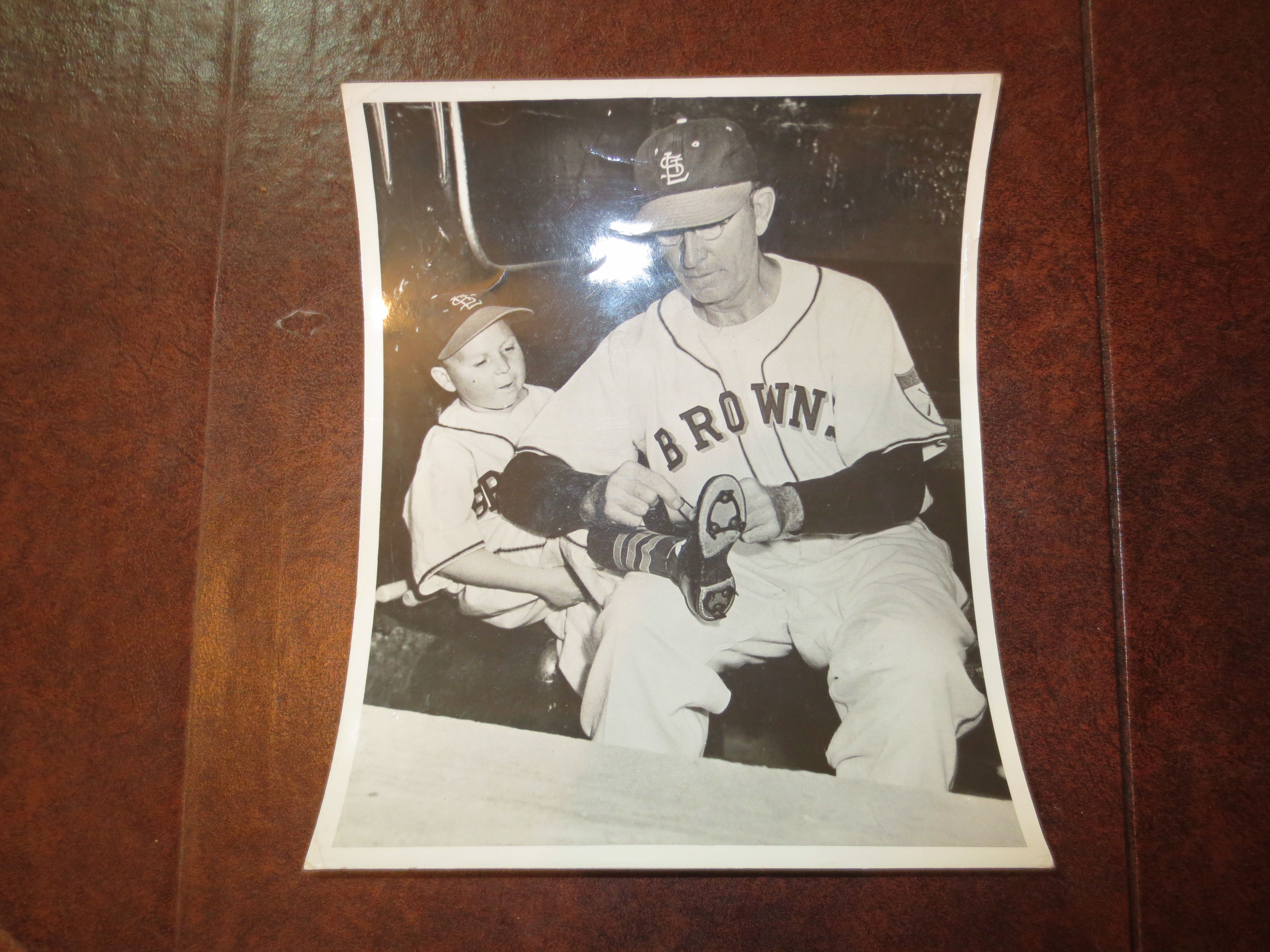 Eddie Gaedel PHOTO Baseball Smallest Player St. Louis Browns Team 1951 5x7  Photo