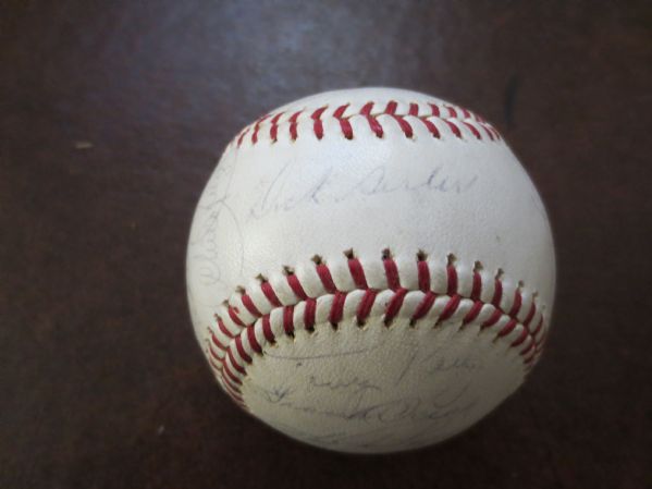 1965 Cincinnati Reds Autographed baseball with 26 signatures Frank Robinson, Pete Rose, Perez