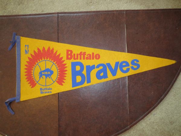 1969 Buffalo Braves soft felt basketball pennant Defunct team