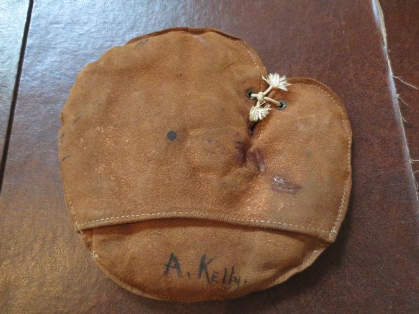 Circa 1910 Pancake Baseball Glove  NEAT!