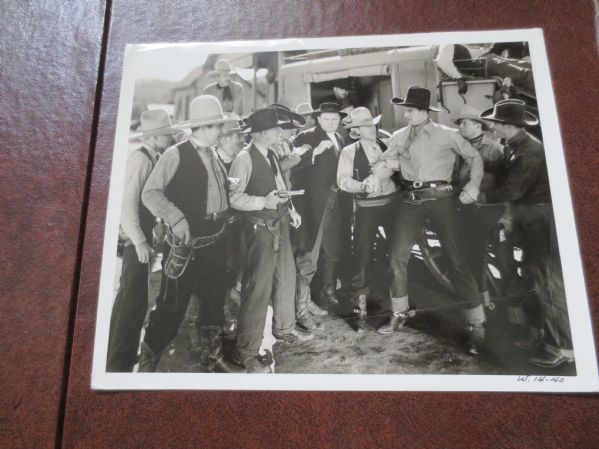 1935 John Wayne Desert Trail Wirephoto 8 x 10 Movie Star from Culver Pictures New York