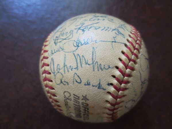 1972 New York Mets Team signed ball 38 signatures Seaver, Gentry, Kranepool, Berra, Koosman