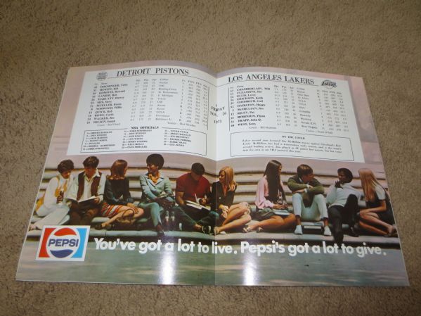 1971 Los Angeles Lakers 33 Game Streak  basketball program vs. Detroit Pistons