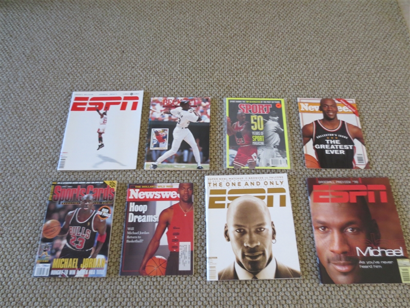 (27) Michael Jordan Publications with Michael on the cover