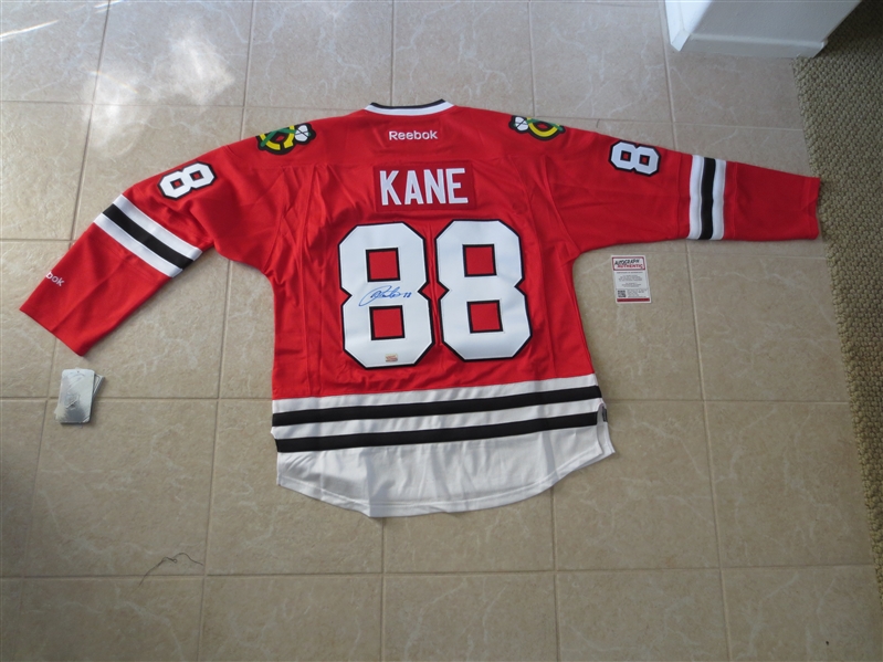 Patrick Kane Autographed Red Chicago Blackhawks Jersey #88  Hockey Hero