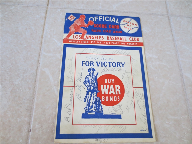 Autographed 1943 PCL baseball scored program Sacramento vs. Los Angeles at Wrigley Field