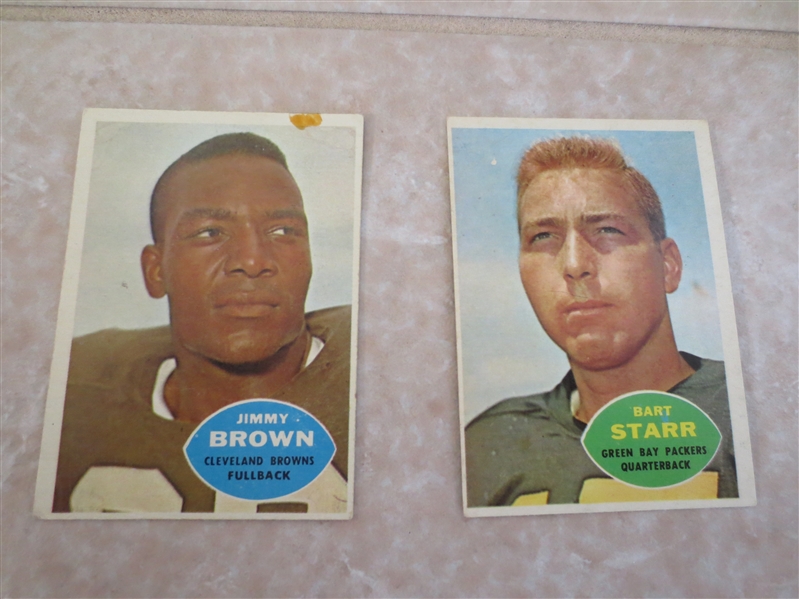 1960 Topps Jimmy Brown #23 and Bart Starr #51 football cards 