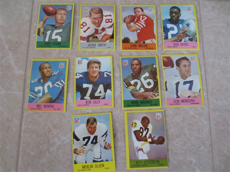 (220) 1967 Philadelphia football cards with many stars!