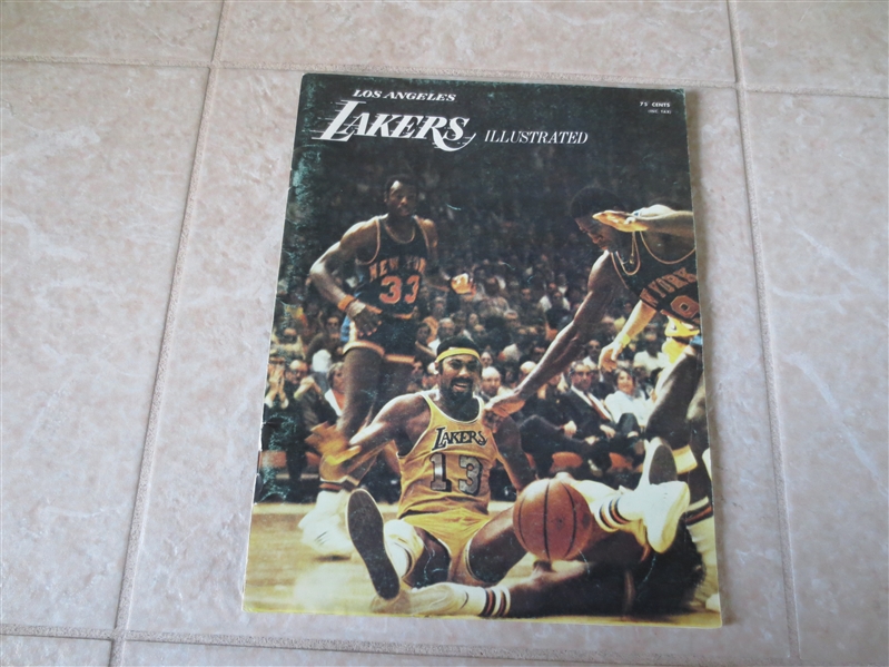 1971 Boston Celtics at Los Angeles Lakers basketball program Wilt, West, Baylor, Cowens, Havlicek