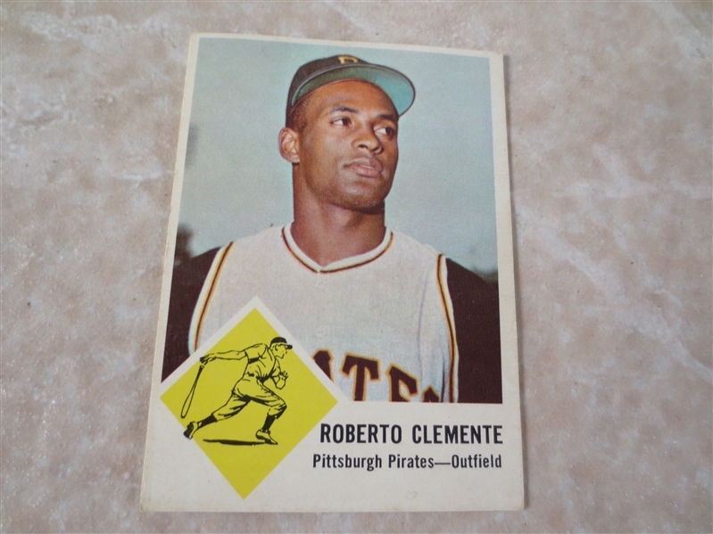 1962 Topps Bob Clemente #10 plus 1963 Fleer Roberto Clemente #56 baseball cards