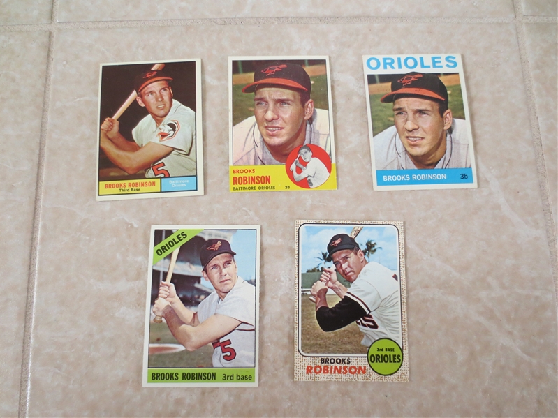 (5) Topps 1960's Brooks Robinson baseball cards: 61, 63-64, 66, 68  Near mint condition