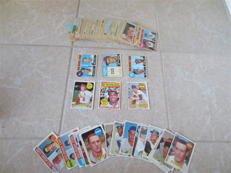 (100) 1968 and 1969 Topps baseball cards with one Hall of Famer