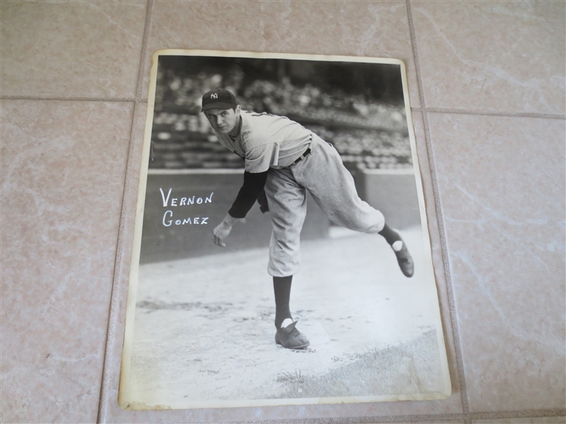 1930's-40's Vernon Gomez Yankees HOF George Burke Chicago Original 14 x 11 Photo Nice condition
