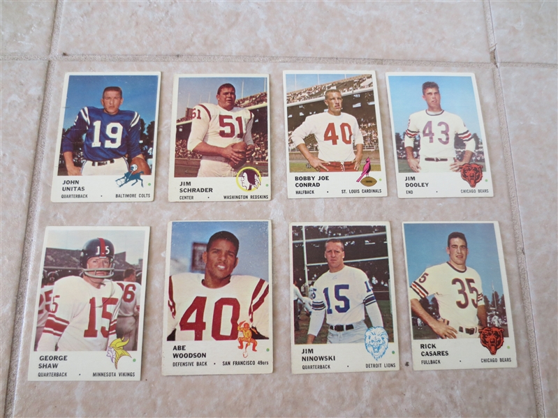 (17) 1960 Topps and 1961 Fleer football cards with 61 Fleer Johnny Unitas