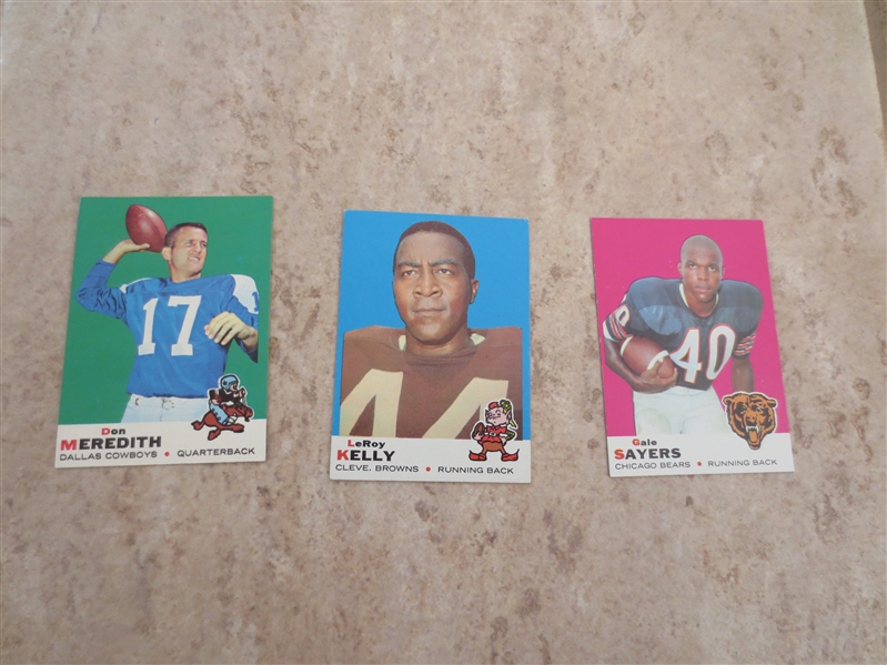 (3) 1969 Topps football cards of Gale Sayers, LeRoy Kelly, and Don Meredith in very nice condition