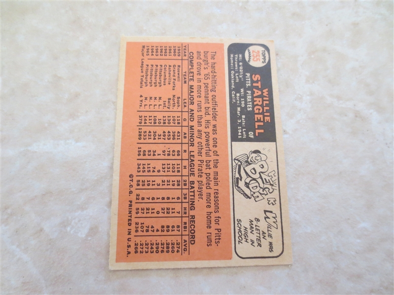 (3) 1965 Topps Frank Robinson, 1966 Topps Al Kaline, 1966 Topps Willie Stargell baseball cards
