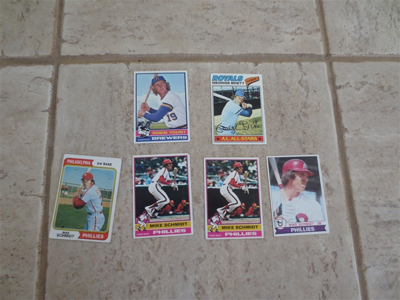 (4) Mike Schmidt Topps baseball cards 1974, (2) 76, 79 plus Brett and Yount