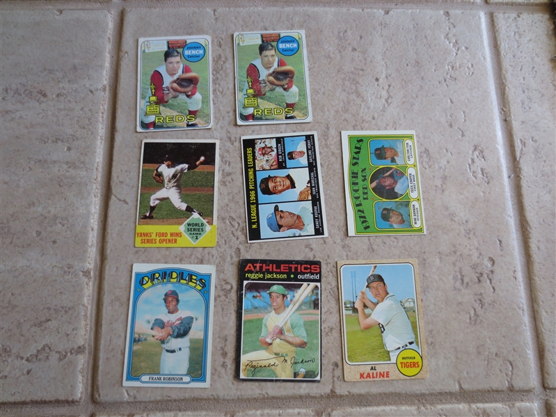 (8) Topps Superstar baseball cards including (2) 1969 Bench, Fisk rookie, Reggie, Koufax, +