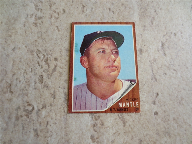 1962 Topps Mickey Mantle baseball card in very nice condition!  
