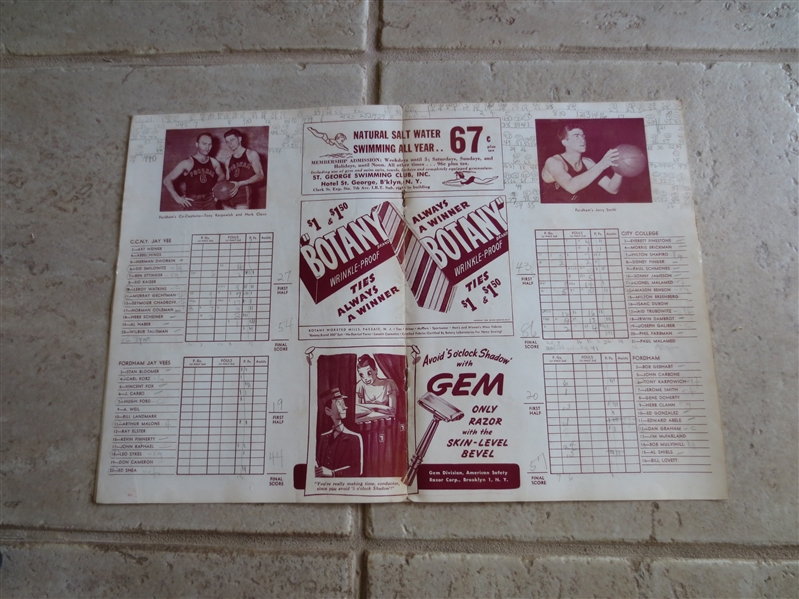 1947 Fordham University vs. CCNY scored basketball program at Madison Square Garden