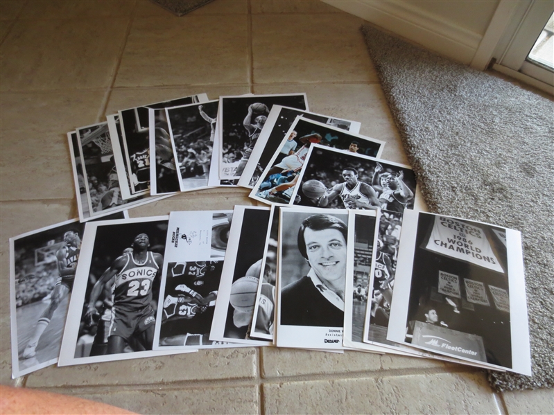 (32) NBA Players Press Photos from Sporting News Archives  8 x 10