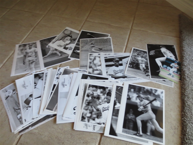 (36) Los Angeles Dodgers 1970's-80's press photos from the Sporting News Archives