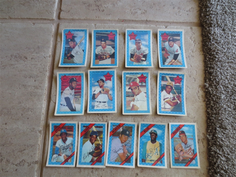(13) different 1971 and 1972 Kelloggs 3D baseball cards