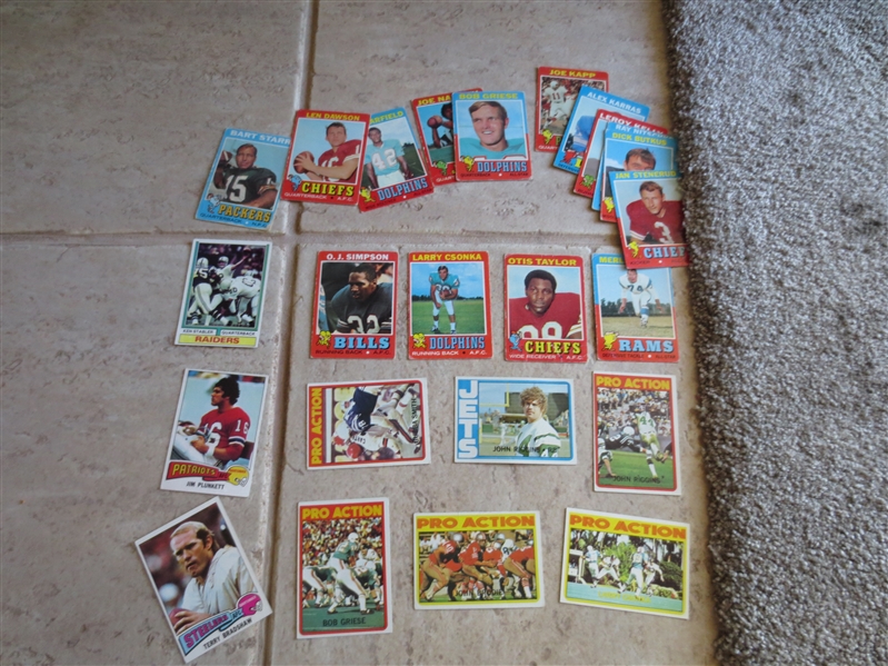(24) 1971-75 Topps Football Hall of  Famer cards in affordable condition
