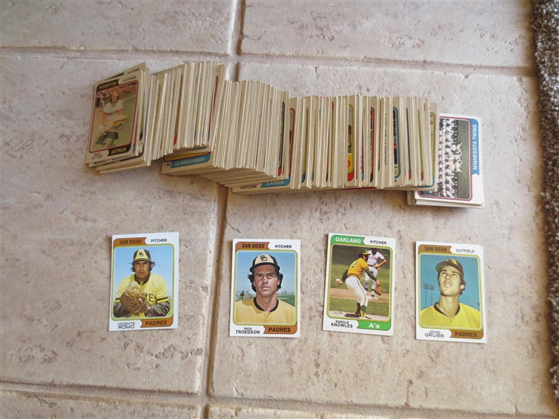 (300) 1974 Topps Baseball cards 