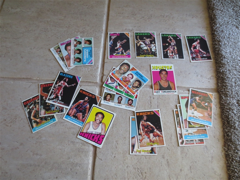 (22) 1970's Topps Basketball cards ALL HOFers most in very nice condition