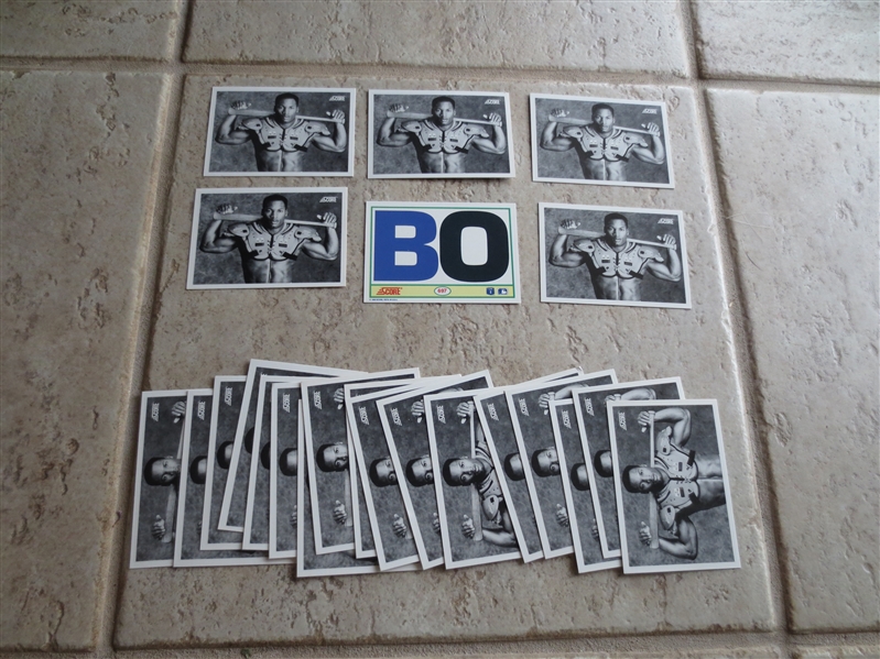 (23) 1990 Score Bo Jackson baseball football cards #697
