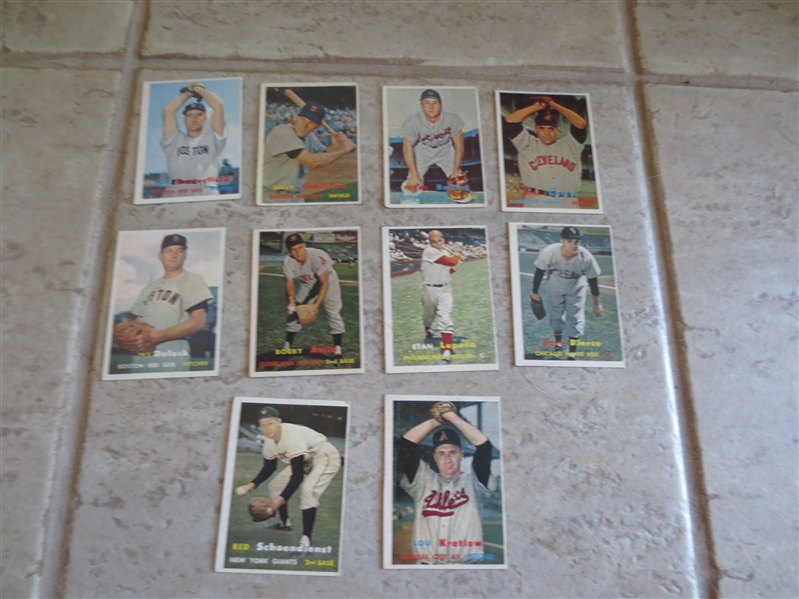 (10) 1957 Topps baseball cards including Red Schoendienst Hall of Famer and three cards #265-352