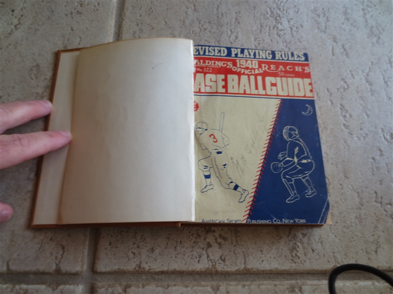 1940 Spalding 's Reach's Official Baseball Guide in binded form from library