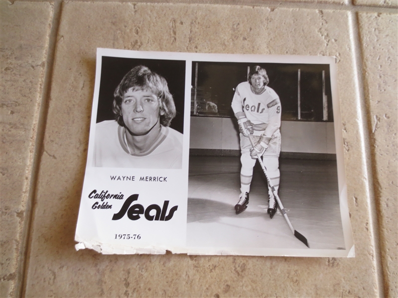 1975-76 California Golden Seals NHL Black and White photo of Wayne Merrick #9