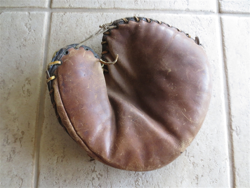 1920's-30's Harry McCurdy Montgomery Wards baseball glove Cardinals, White Sox, Phils, Reds