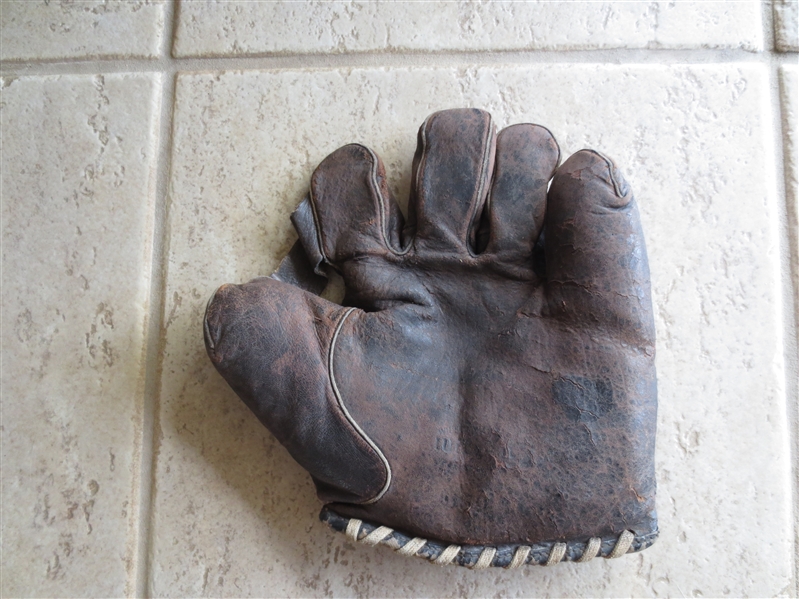 1920's Thomas E. Wilson and Company baseball glove in nice shape