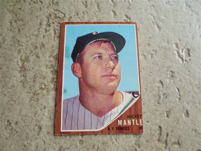 1962 Topps Mickey Mantle baseball card #200 in nice condition
