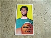 1970-71 Topps Lew Alcindor basketball card #75  A beauty!