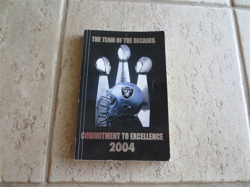 2004 Oakland Raiders media guide