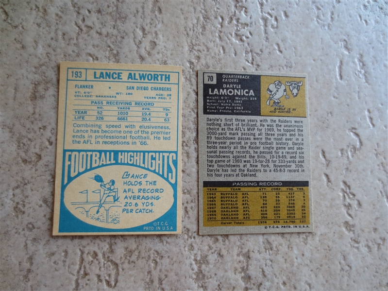 1968 Topps Lance Alworth & 1971 Topps Daryle Lamonica football cards