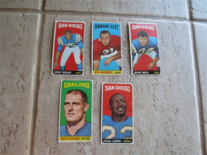 (5) different 1965 Topps Football Cards of Superstars: Davidson, Budde, Lowe, Wright, and Mix