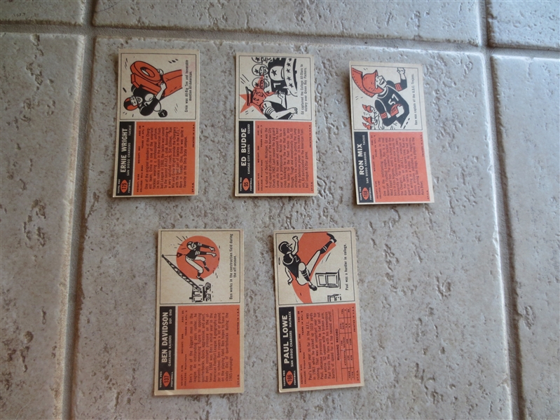 (5) different 1965 Topps Football Cards of Superstars: Davidson, Budde, Lowe, Wright, and Mix