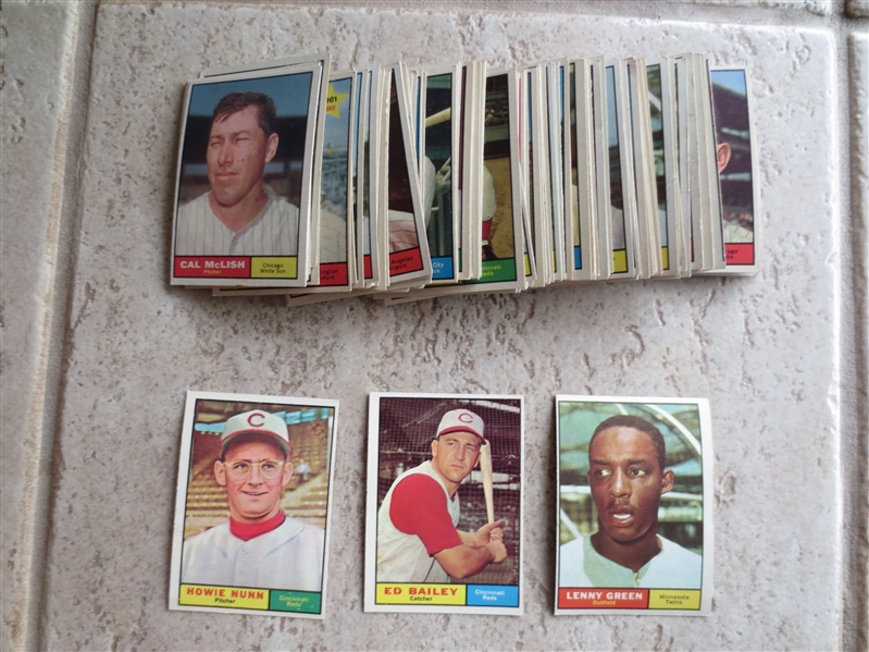 (100+) 1961 Topps Baseball Cards with no Hall of Famers