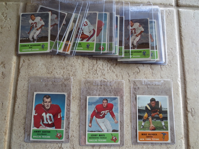 (22) 1962 Fleer Football Cards in very nice condition with some duplication including Jerry Mays rookie